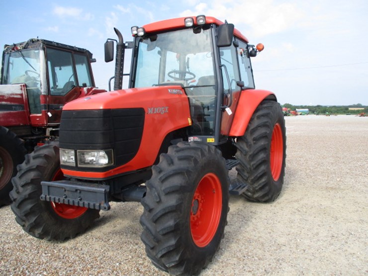 Kubota M105X Lot 1640, Howe, TX Farm Equipment & Heavy Machinery