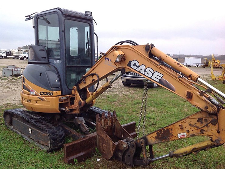 2006-case-cx36-lot-127062-charlotte-mi-equipment-auction-12-2