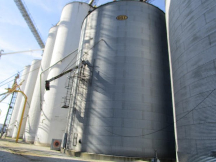GSI 100,000 Bushel Grain Bin Lot 8, Online Only Equipment Auction