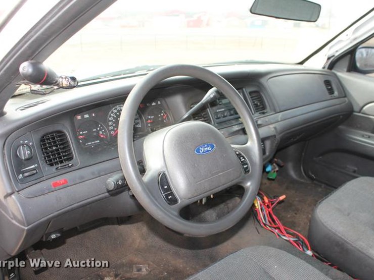 2003 Ford Crown Victoria Police Interceptor Lot Dd1415