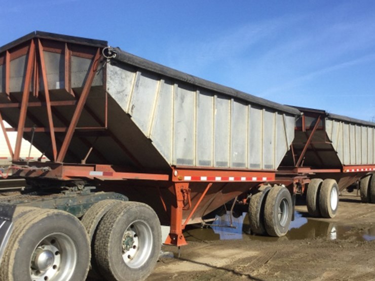 Set Of Custom Grain Hopper Trailers Lot 111 Online And On Site Ag Equipment Auction 221 4554