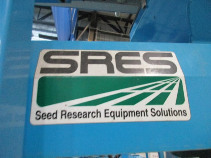 02 Sres Planter Lot 581 Online Only Equipment Auction 3 27 18 Dpa Auctions Auction Resource