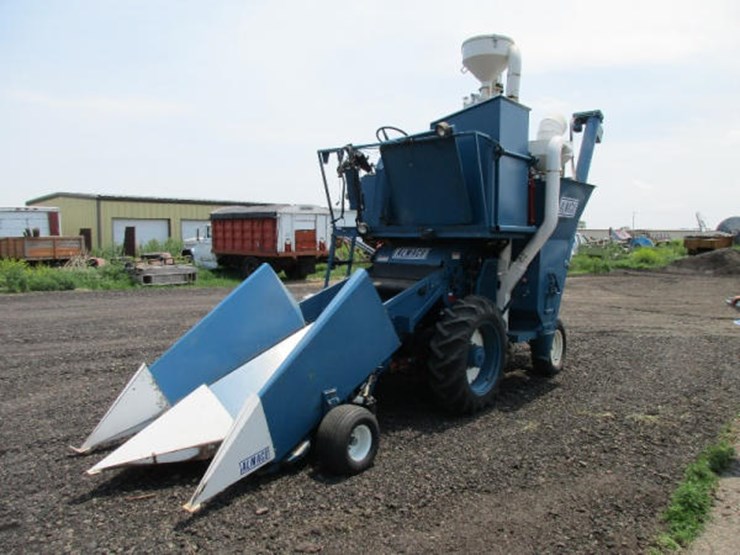 Almaco Combine Lot 382, Online Only Equipment Auction, 6/19/2018