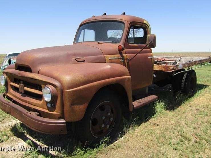 1954 International R160 Lot Dd5713 Online Only Vehicle And Equipment Auction 6 27 18 Purple Wave Auction Auction Resource