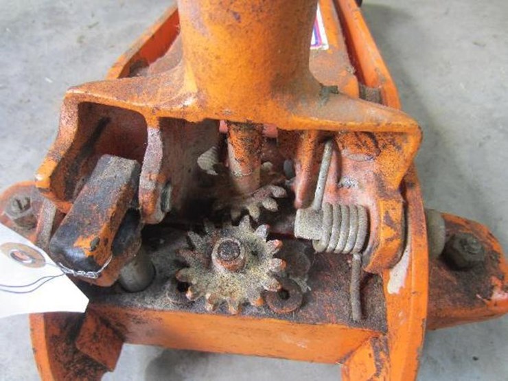 Allied Hydraulics Floor Jack Lot 2144 Equipment Auction 8 7