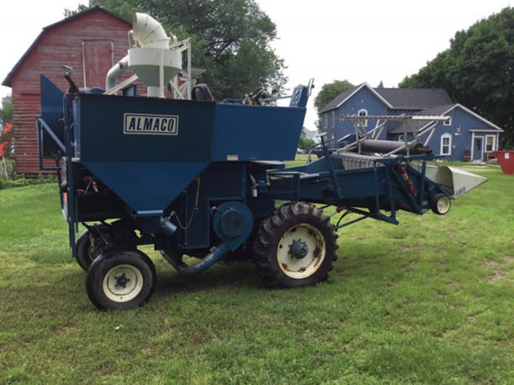 1991 ALMACO Combine Lot 83, Online Only Equipment Auction, 7/24/2018