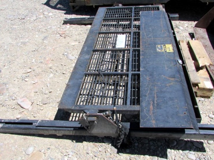 Thieman Lift Gate - Lot #P-653, JULY 24TH ONLINE ONLY EQUIPMENT AUCTION