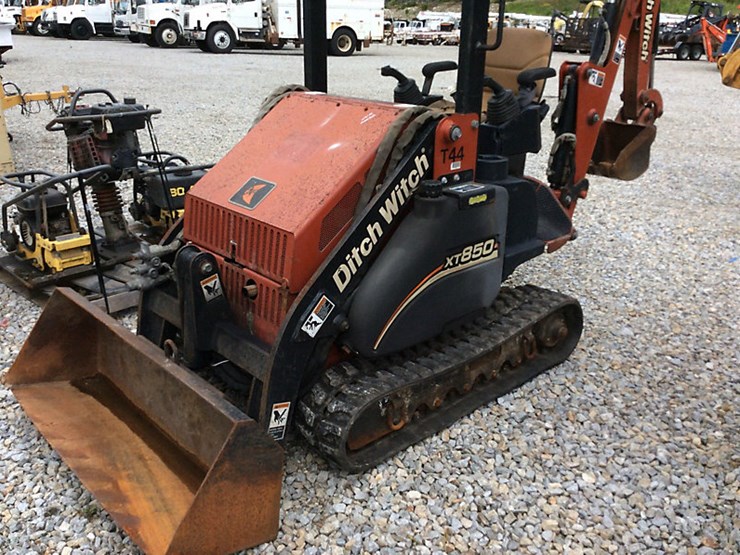 2004 Ditch Witch XT850 Lot , Equipment Auction, 8/4/2018, J.J. Kane