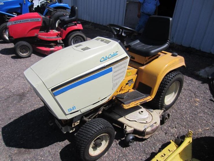 Cub Cadet 1541 Lot 25, Online Only Equipment Auction, 8/16/2018