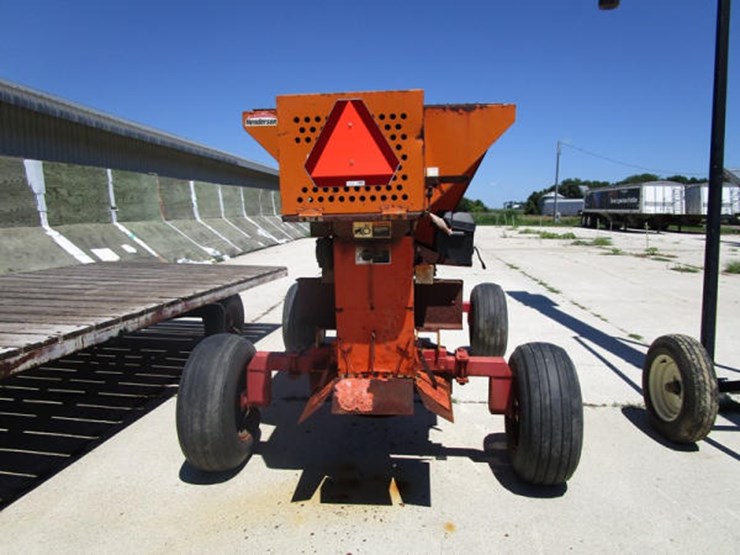 Henderson Salt/Sand Spreader Lot 105, Online Only Equipment Auction