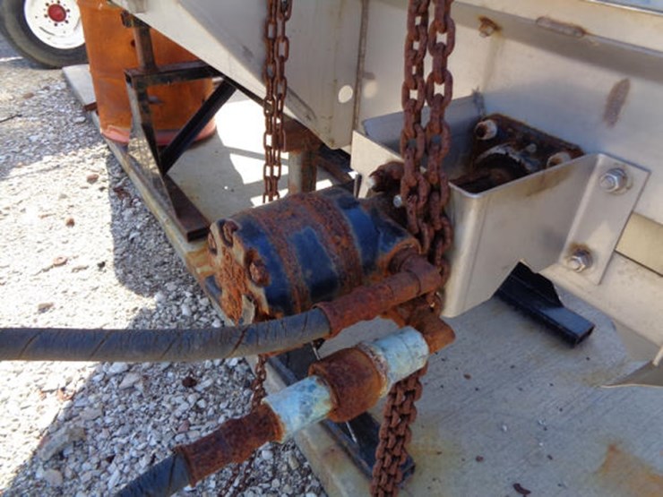 2004 Gvm 1149T - Lot #66, Online Only Equipment Auction, 8/14/2018, DPA