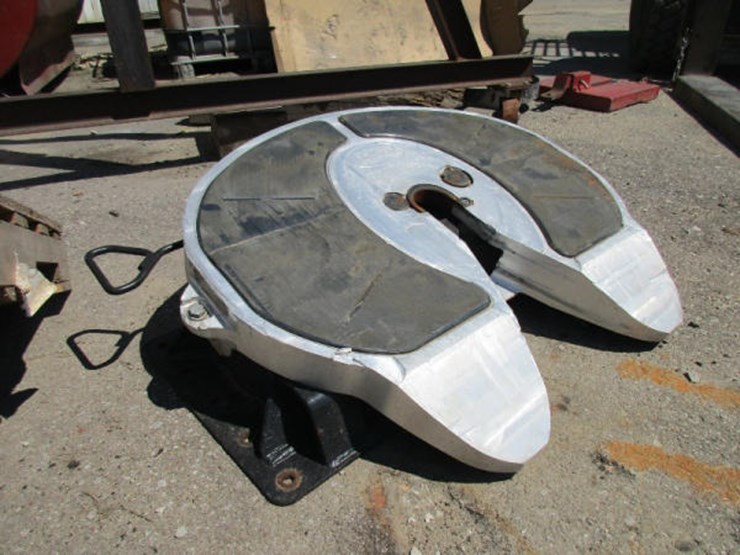 Aluminum 5th Wheel - Lot #166, Online Only Equipment Auction, 8/14/2018