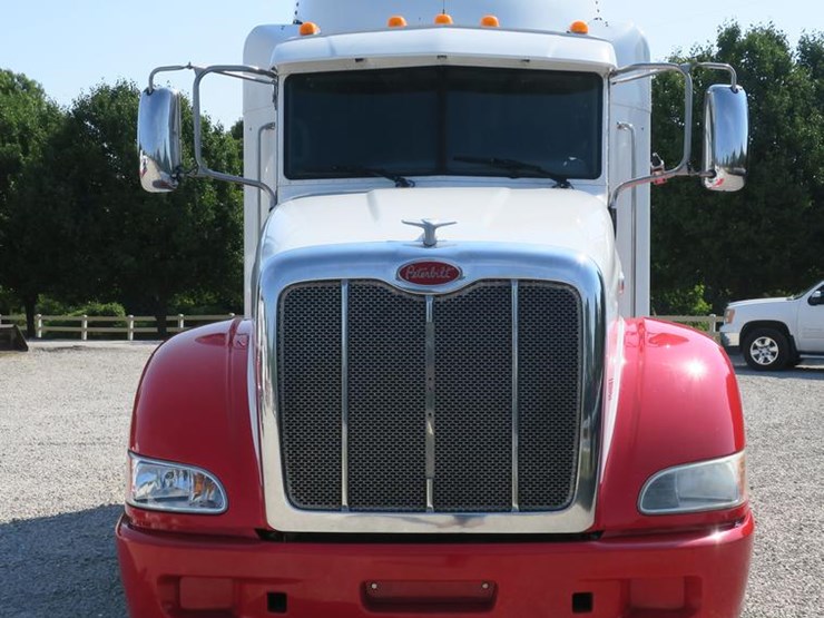 2018 peterbilt trucks