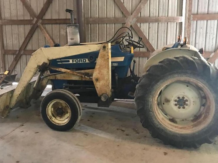 Ford 2600 Lot 11, Online Only Equipment Auction, 9/24/2018, Curran