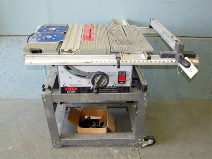 Ryobi Bt3000 10 Table Saw Lot Z 339 Online Only Farm And Equipment