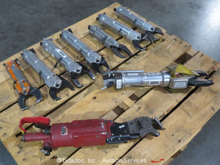 Chicago Pneumatic Cp 0351 Alligator Jaw Riveter Lot Online Only Equipment Auction 11 8 18 Bidadoo Online Auctions Auction Resource