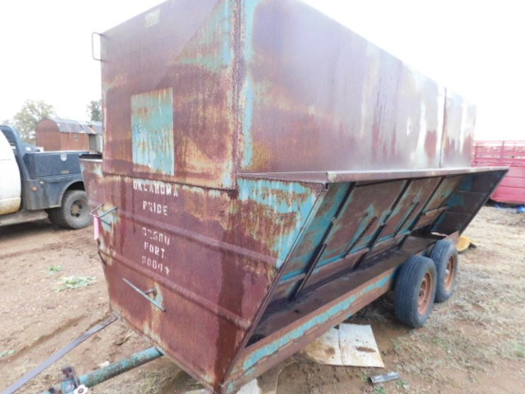 Oklahoma Pride Wheeled Cattle Bulk Feeder Lot 11718 November