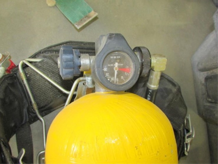 Scott AirPacks (2) Pickett Auction Service Lot X372, Equipment
