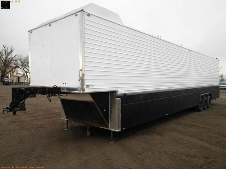 1989 Chaparral 5th Wheel Enclosed Car Hauler Trailer Lot 242