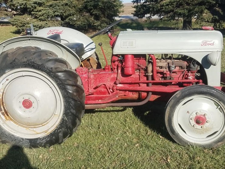 Ford 8n Lot 121 Online Only Farm And Construction Equipment Auction 12 18 18 Dpa Auctions Auction Resource