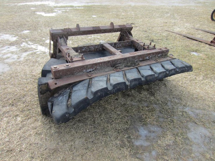 6' Rubber Tire Skid Steer Scraper Lot , Online Only Equipment