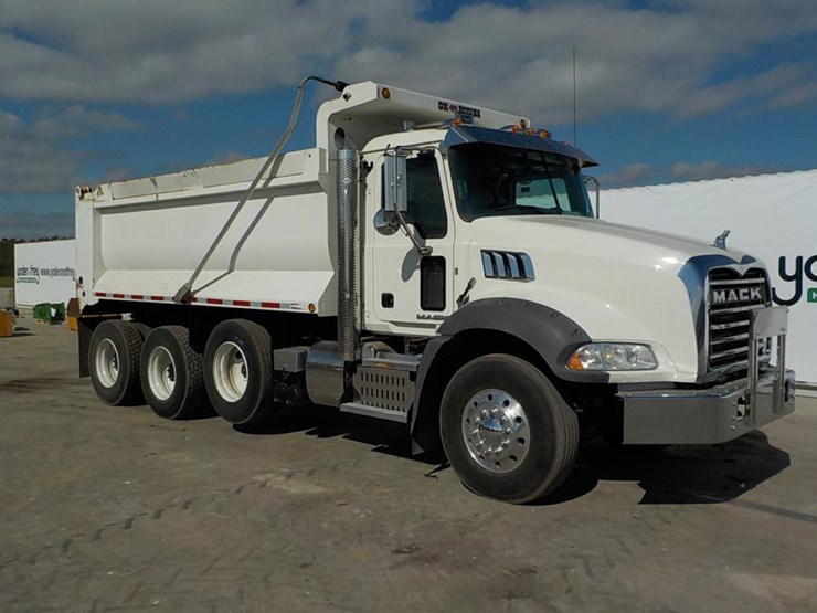 Mack GU813 TriAxle Dump Truck c/w Mack MP7 Diesel Engine Eaton Fuller