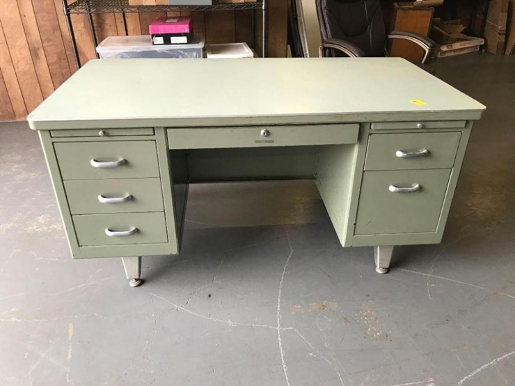 Shaw Walker Desk Lot 121 Machinery Auctions 2 21 2019 Taylor
