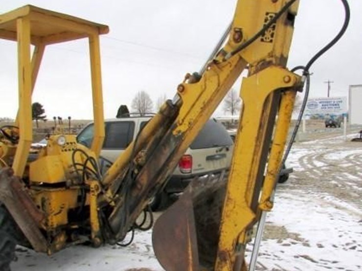 1969 Case 580CK Lot , Online Only Equipment Auction, 3/12/2019