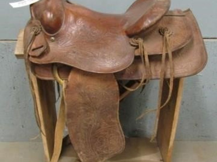 W217 Saddle King of Texas Saddle Lot , Online Only Equipment