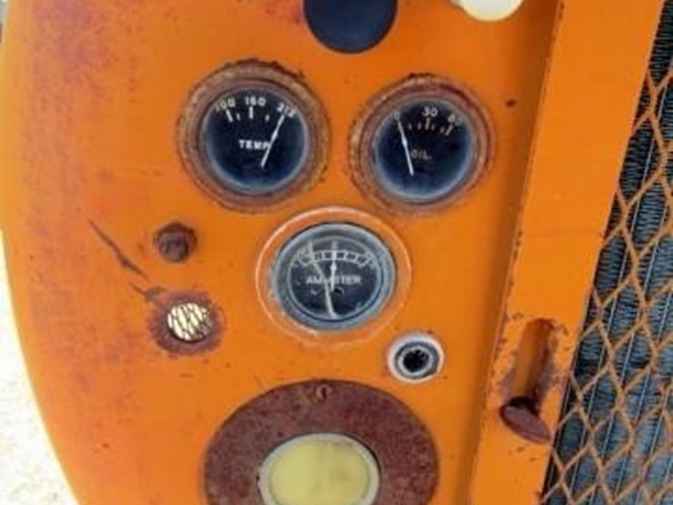 W105 Hardie Orchard Sprayer Lot , Online Only Equipment Auction, 3