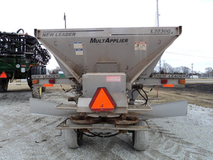 New Leader Dry Spreader Box (PZ1506) Lot 103, Online Only Equipment