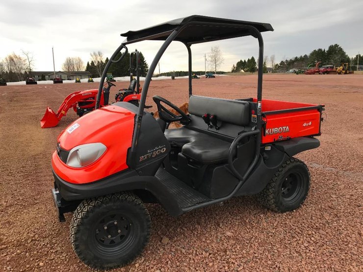 2016 Kubota RTV500 Lot 124, RIESTERER & SCHNELL 21ST ANNUAL LAWN