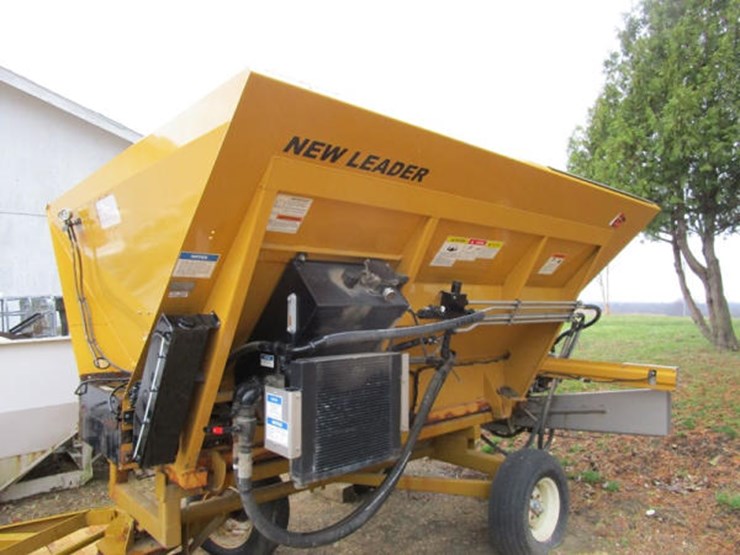 New Leader Dry Spreader Box (CP1122) Lot 87, Online Only Equipment