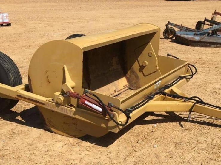 DURABILT PULL TYPE DIRT PAN Lot 512, Early Summer Machinery Auction, 6/6/2019, Taylor Auction