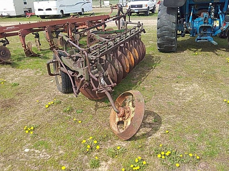 John Deere Disk Plow Lot 4616 Equipment Auction 682019 Wayne Pike Auction Company 7478