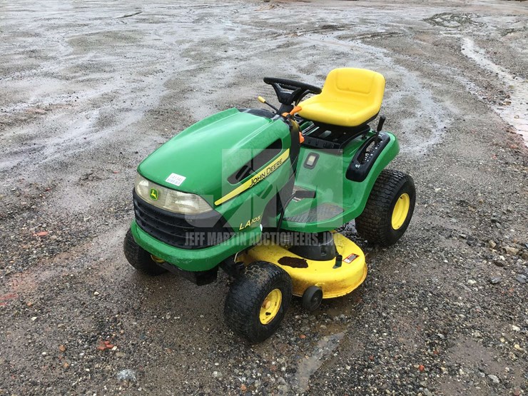 John Deere LA105 Lot , Huge East Coast Three Ring