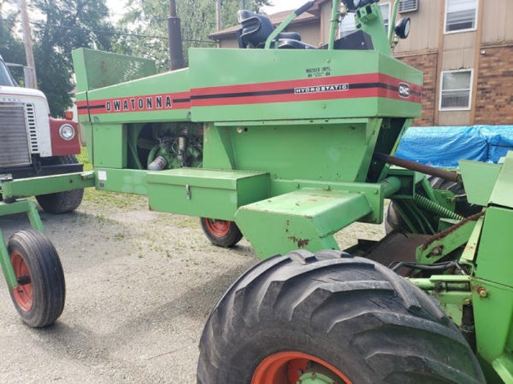 Owatonna Swather (ME499) Lot 586, Online Only Equipment Auction, 6