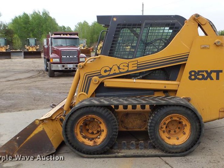1999 Case 85 XT Lot DC4592, Online Only Leaf Construction Retirement