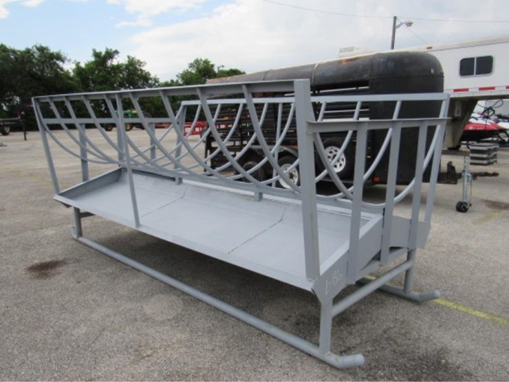 Double Bale Hay Feeder Lot 26 Equipment Consignment Auction