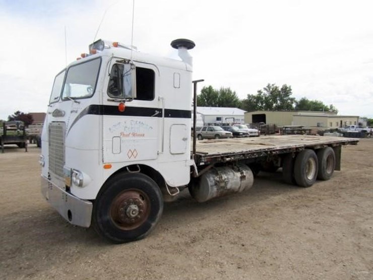 G830 1967 Freightliner COE Flatbed Truck Lot , 2019 July Farm