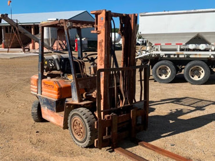 1990 Toyota Forklift (PZ3141, Unit 26060) - Lot #96, Online Only ...
