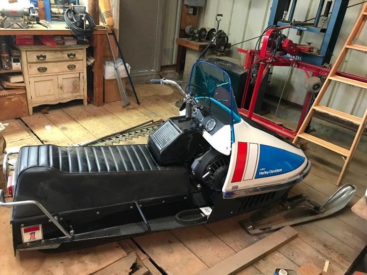Harley Davidson Snowmobile Lot 31, Gresz Estate Machinery Auction