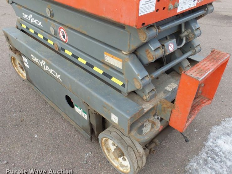 2016 Skyjack SJIII3219 - Lot #EF9579, Online Only Construction