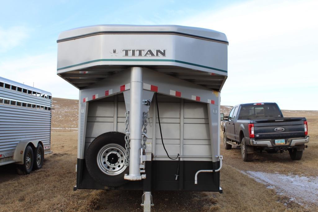 2013 Titan Classic Stock Trailer - Lot #68, Western Dakota Spring 