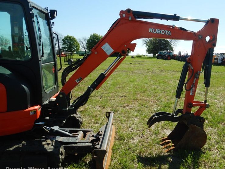 Kubota U354 Lot ES9632, Online Only Great Plains Kubota Equipment