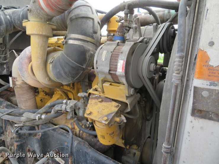 1992 Peterbilt 379 Lot GB9955, Online Only Truck and Trailer Auction