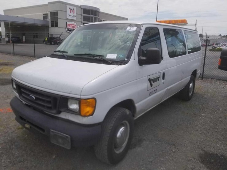 2005 ford e350 lot 27 construction equipment trucks online only 5 26 2020 motleys industrial auction resource auction resource