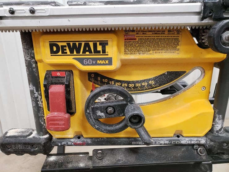 DeWalt Flex Volt 60 Volt Brushless 81/4" Table Saw With DeWalt DW7451