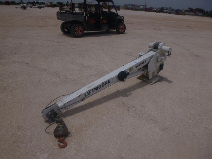 Liftmoore 3200REE - Lot #246, June 2020 Public Equipment Auction, 6/9
