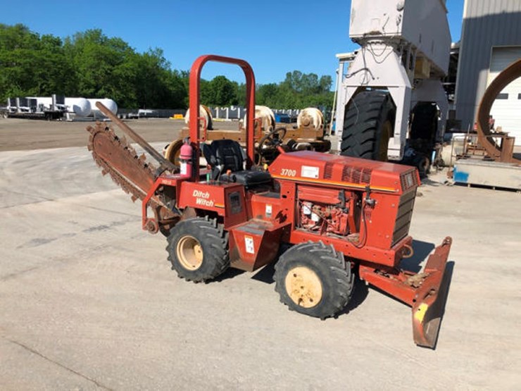 2002 Ditch Witch 3700 - Lot #42, Online Only Equipment Auction, 6/23 ...